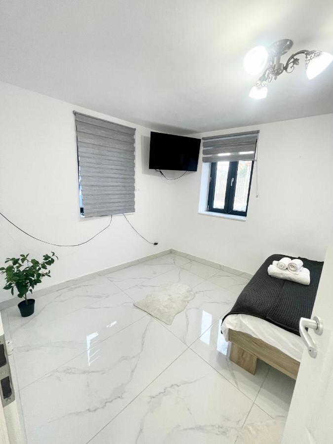 Apollo 1 Apartment Bucureşti Ngoại thất bức ảnh